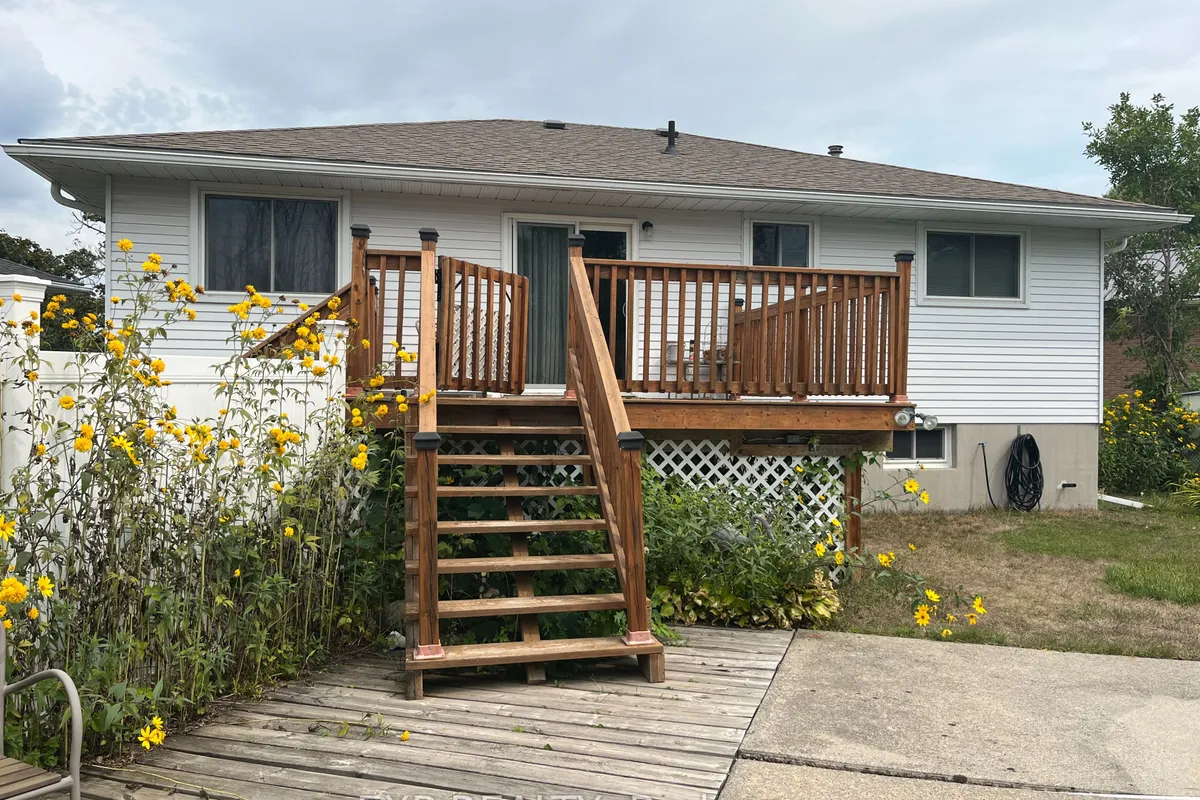 14 Dixie Place, ON K8P 5A9