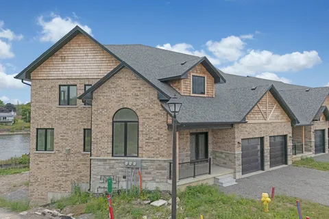 42 Pond Street, ON K0L 1Y0