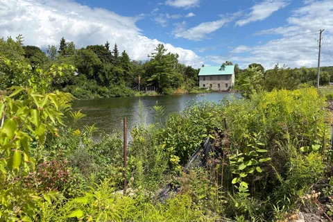 5 Pond Street, ON K0L 1Y0