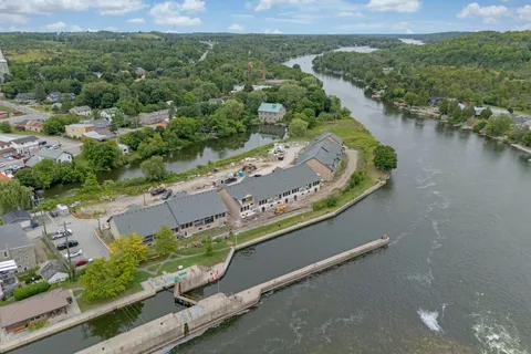 9 Pond Street, ON K0L 1Y0