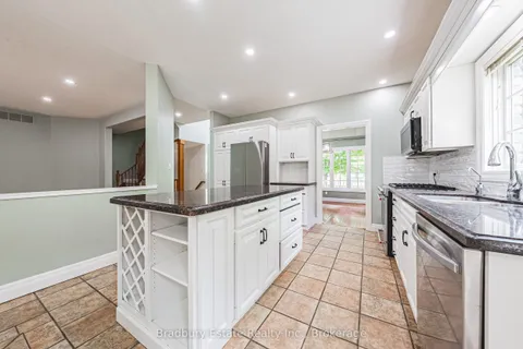 18 Palomino Drive, ON L0R 1H3