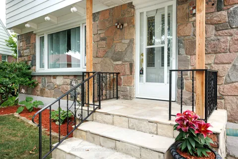 22 Sunset Court, ON K9V 2S1