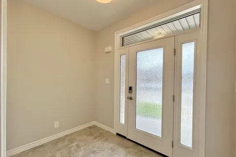 29 Athabaska Drive, ON K8N 0T1