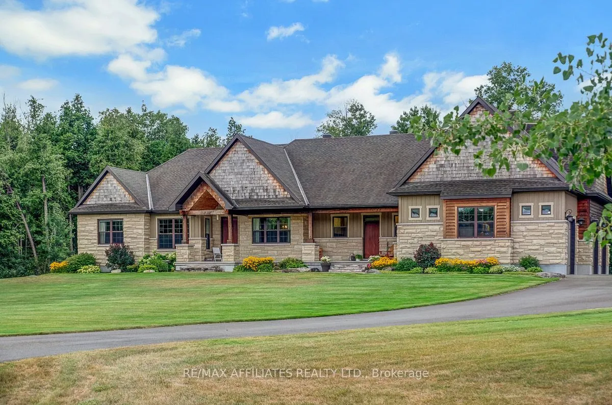 111 Ironstone Court, ON K2S 0L4