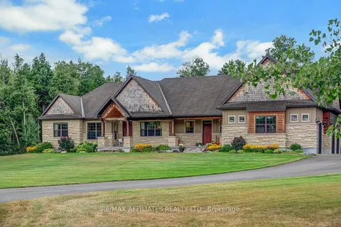 111 Ironstone Court, ON K2S 0L4