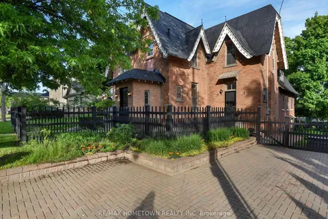 157 DIBBLE Street, ON K0E 1T0