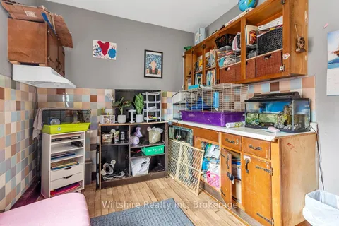 324 Broadway Street, ON N4G 3S1