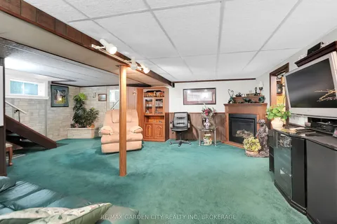 248 Wallace Avenue, ON L3B 1R6