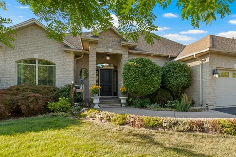 21 Farrow Road, ON N3T 5L7