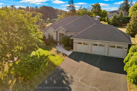 21 Farrow Road, ON N3T 5L7