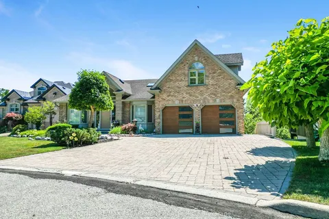 9 Lamb Court, ON N3W 1E2