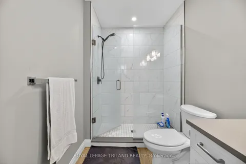 17 Nicholson Street, ON N0M 2J0