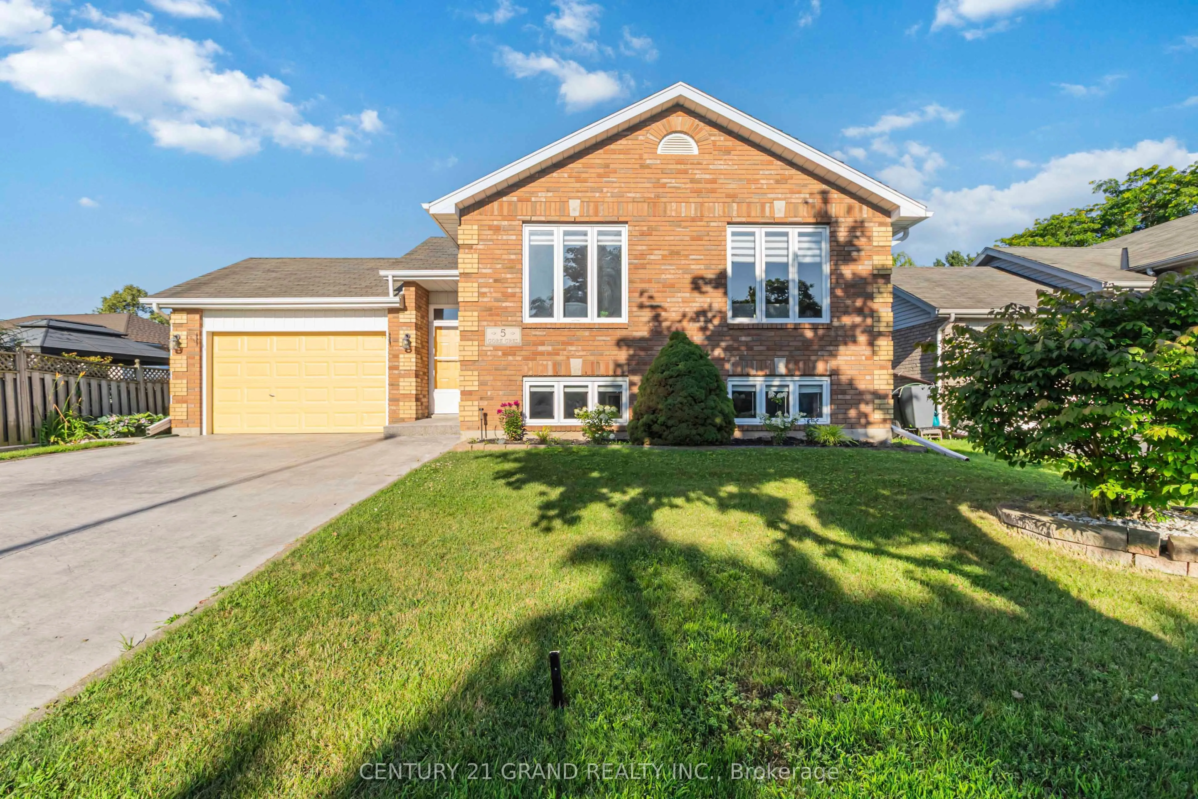 5 Cork Crescent, ON N3V 1E3