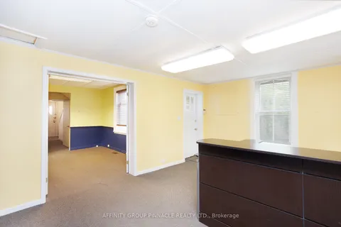 221 Kent Street, ON K9V 2Z1