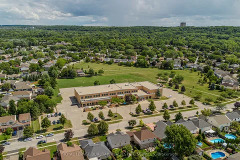 56 Farris Avenue, ON L2S 3W6