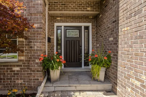 56 Farris Avenue, ON L2S 3W6