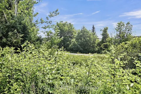 132 Rothesay Drive, ON K2L 1P1