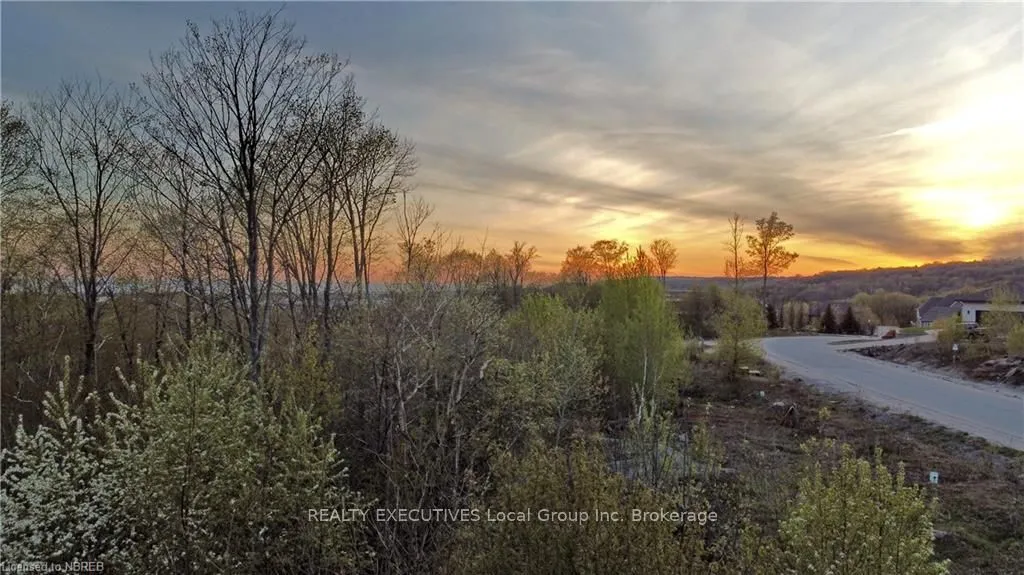 22 Kenreta Drive, ON P1B 8X6