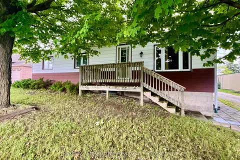 1069 7th Avenue, ON N4N 2K4