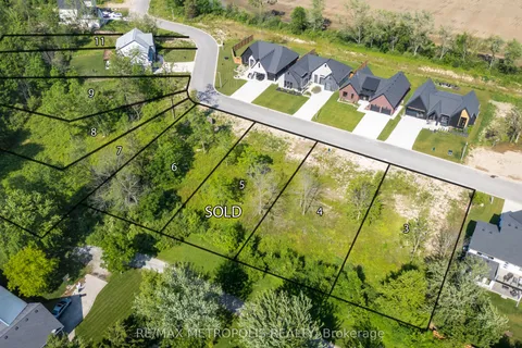 7073 Blue Coast Heights, ON N0N 1E0