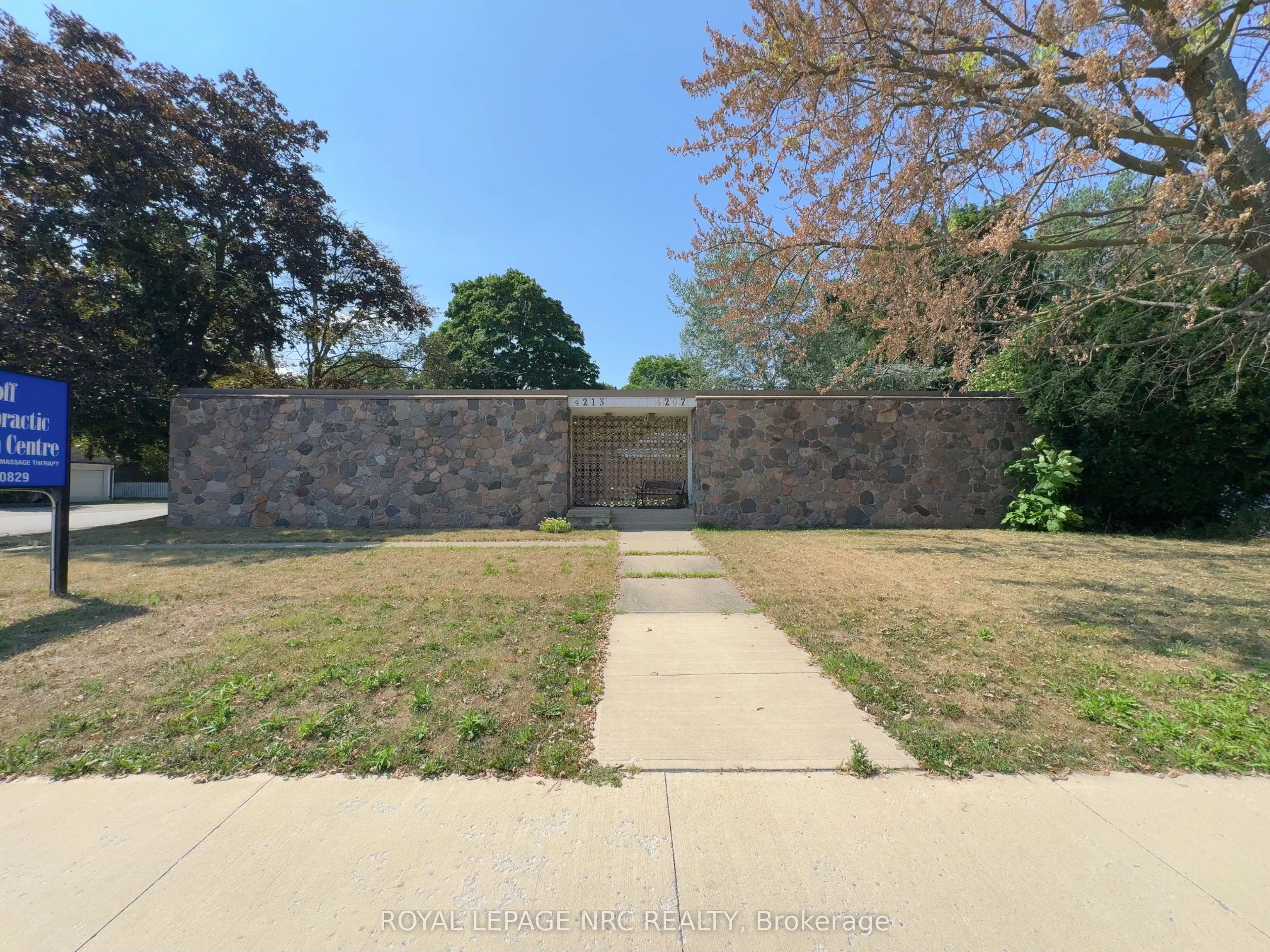 4207/4213 Drummond Road, ON L2E 6C2