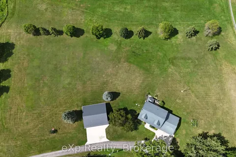 953 Greenock-Brant Line, ON N0G 1J0