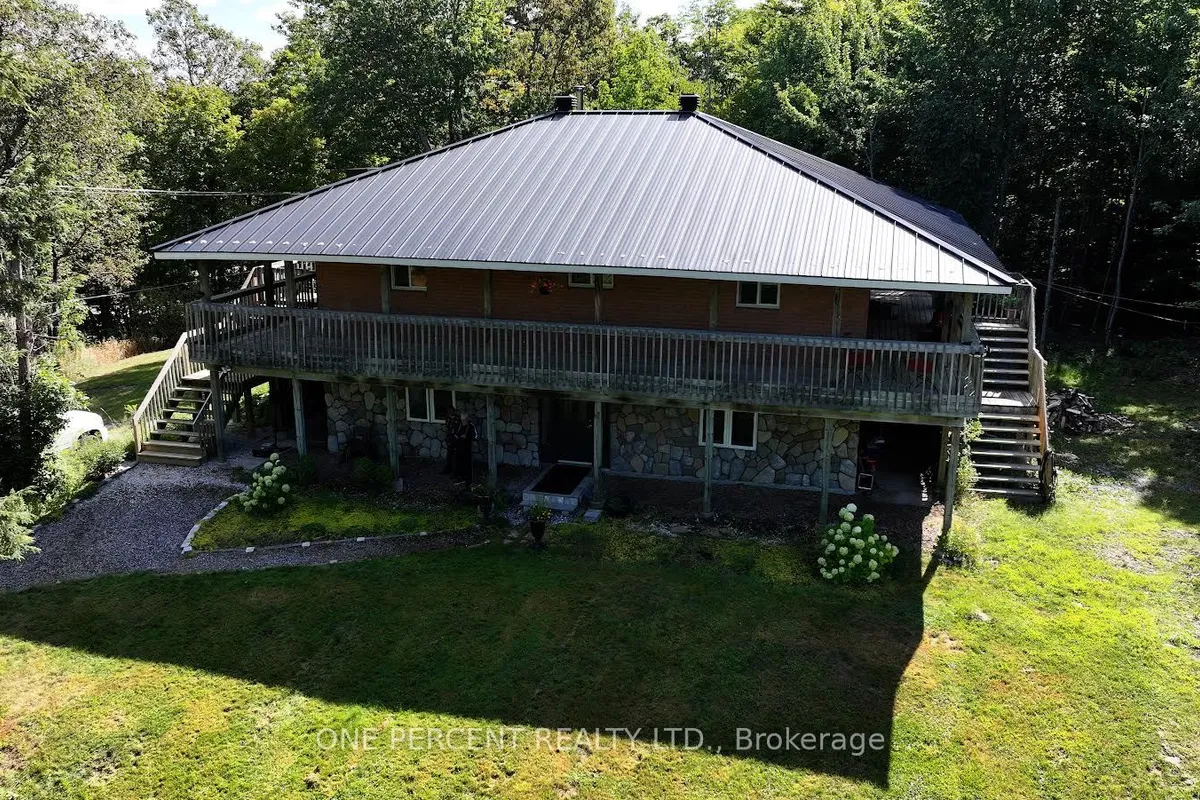 2831 Hwy 141 Highway, ON P0B 1M0