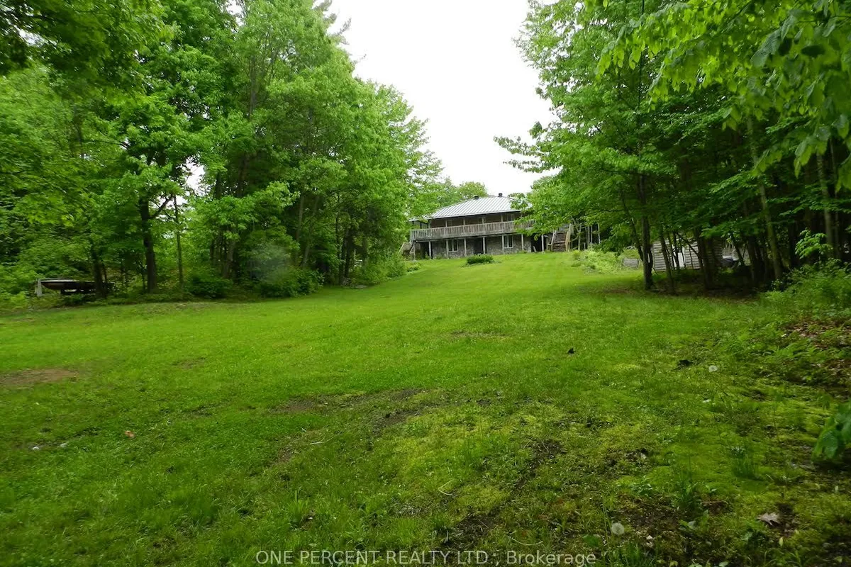 2831 Hwy 141 Highway, ON P0B 1M0