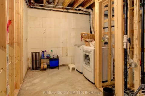 168 Main Street, ON K0H 2N0