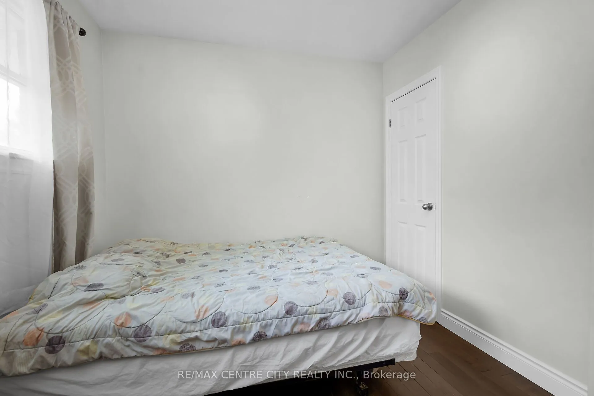 1951 Duluth Crescent, ON N5V 5C9