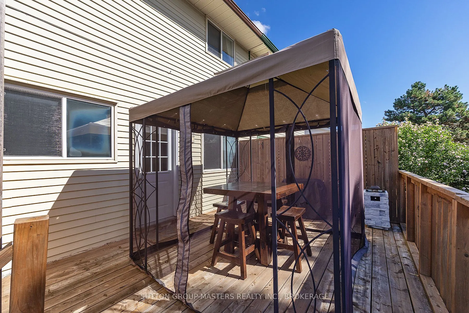 759 Somerset Crescent, ON K7P 1G3