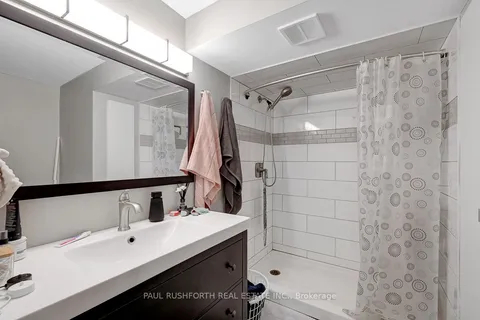 845 Trojan Avenue, ON K1K 2P8