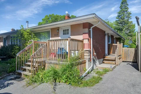 845 Trojan Avenue, ON K1K 2P8