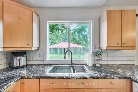 8 Beach Road, ON N0A 1K0