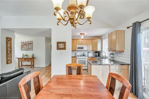 8 Beach Road, ON N0A 1K0