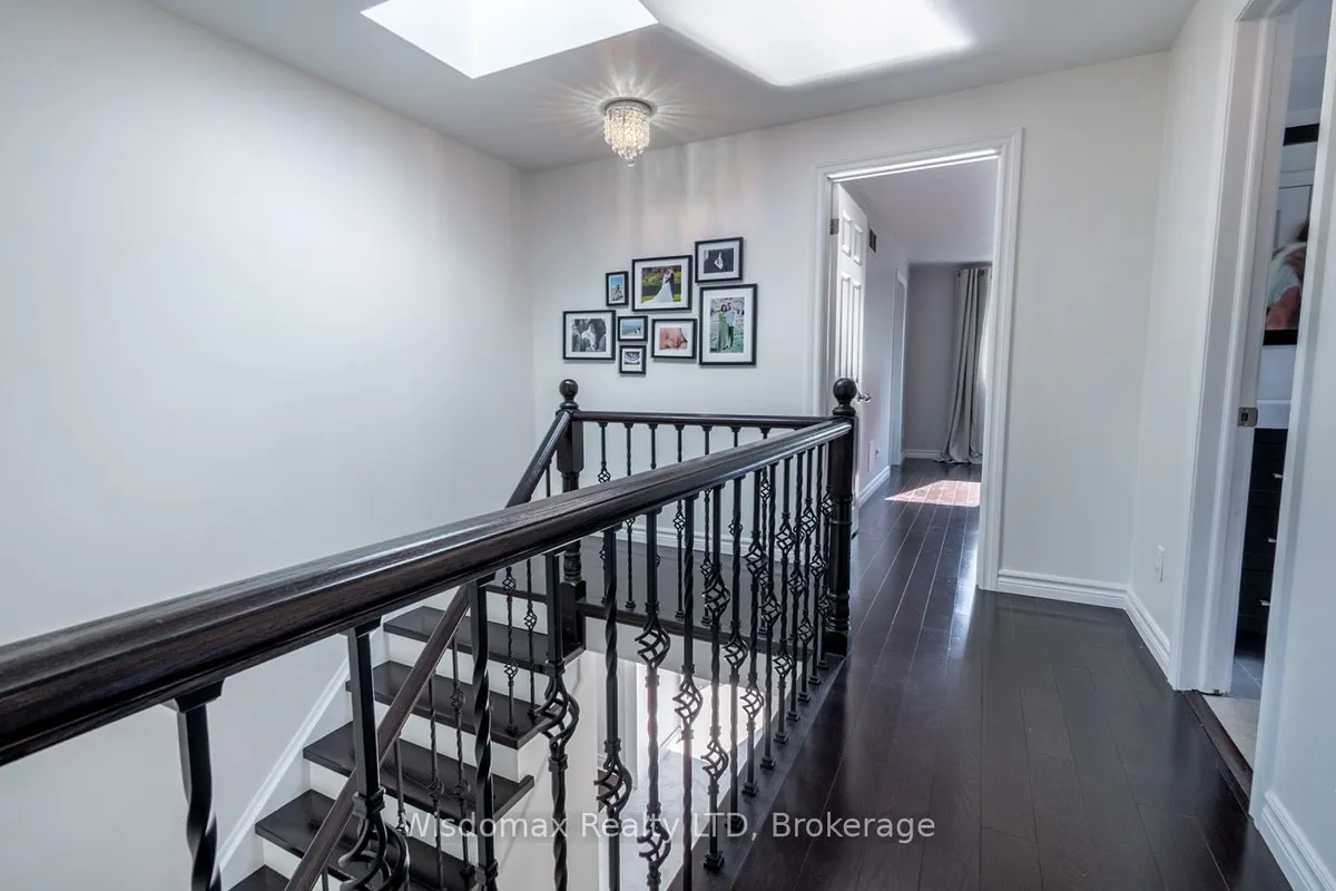 15 CAPRI Street, ON L2V 4W7