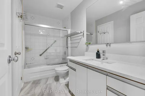 196 Daventry Crescent, ON K2J 4N1