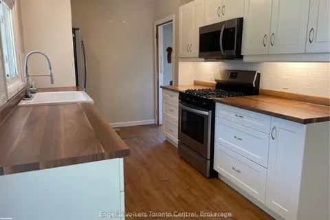 27 Herbert Avenue, ON N0C 1H0