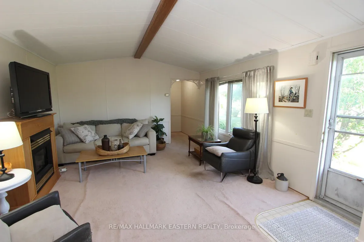 30 Lake Street, ON K0L 1Z0