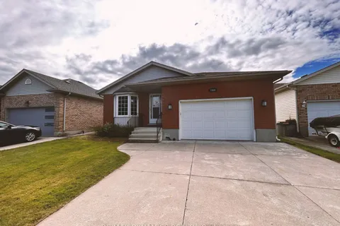 7984 Grossi Court, ON L2H 3G8