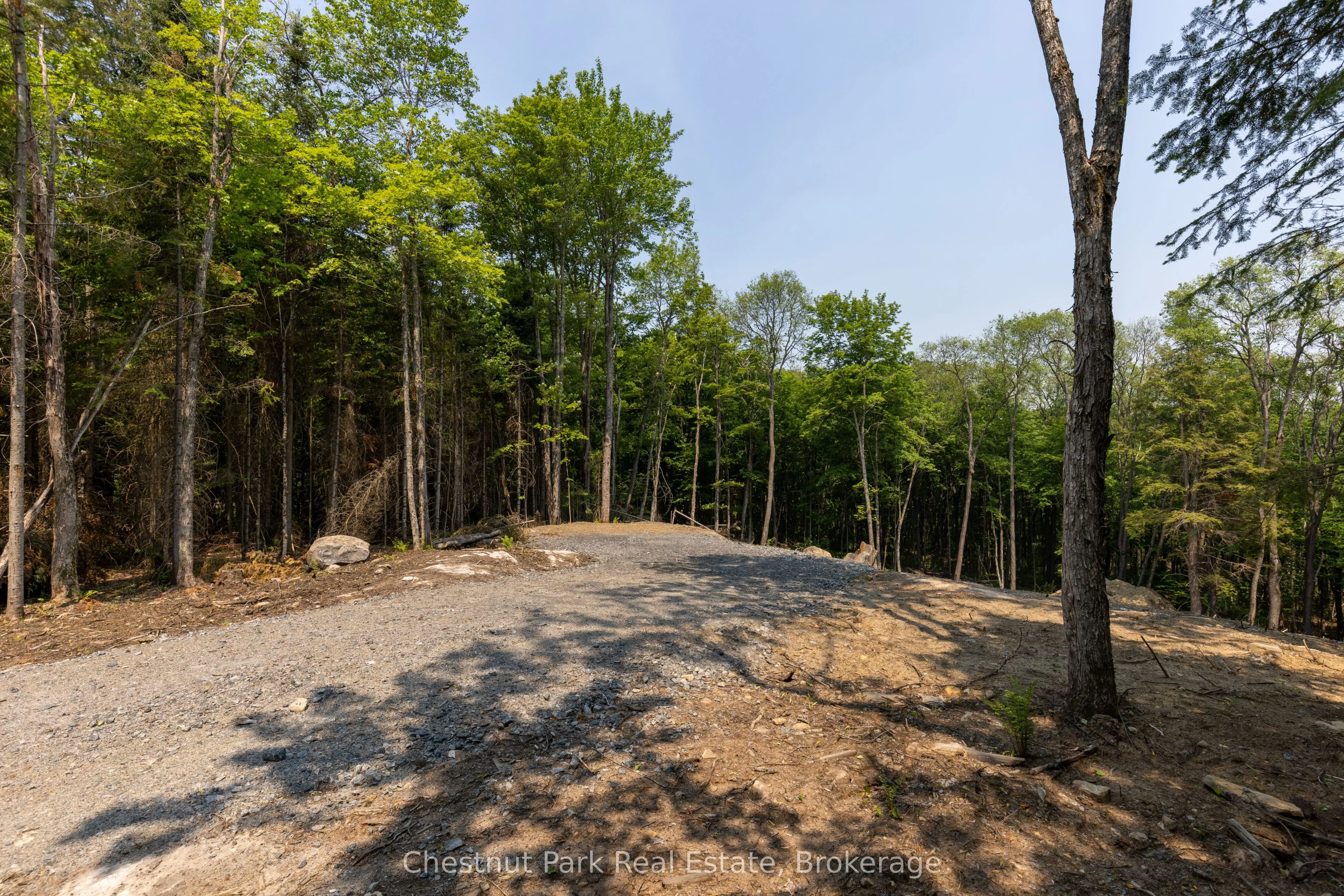 2212 Aspdin Road, ON P0B 1M0