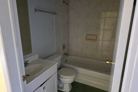 58 Centre Street, ON N0M 1T0