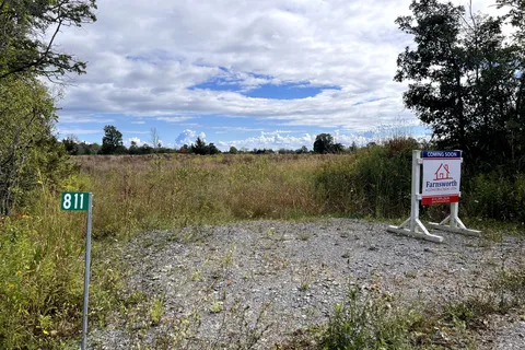 811 Black Road, ON K0K 1W0