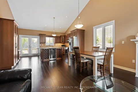 614 Quaker Road, ON L3C 3H2