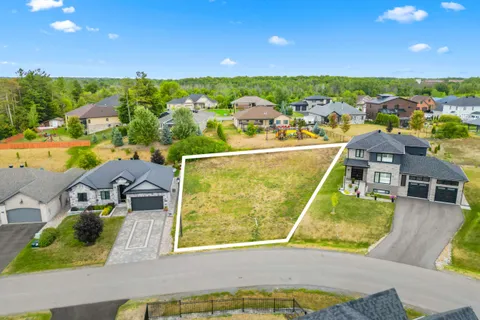 7 Matthew Kieran Crescent, ON K0C 1P0