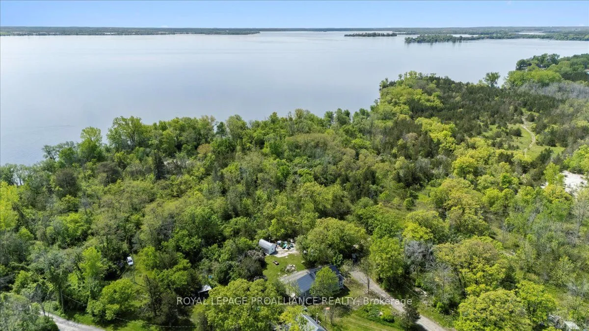 31 Ashe Crescent, ON K8N 4Z4