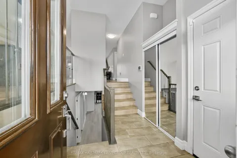 44 Liberty Crescent, ON K8V 0G2