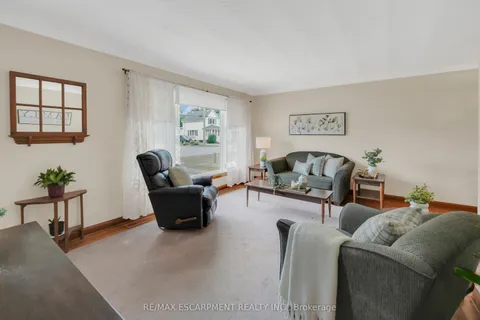 11 Kelson Avenue, ON L3M 4C6