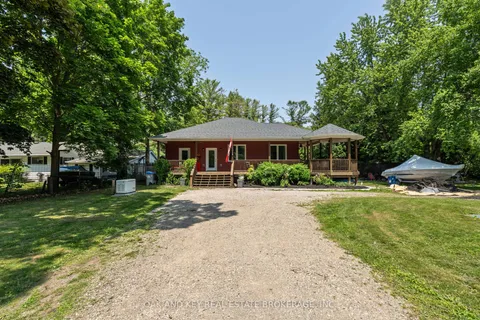 Detached 4 bedroom 3 bathroom at 10016 Port Franks Road in Lambton Shores - MLS# X12369946