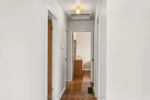 5 Spring Garden Avenue, ON K2G 3B1